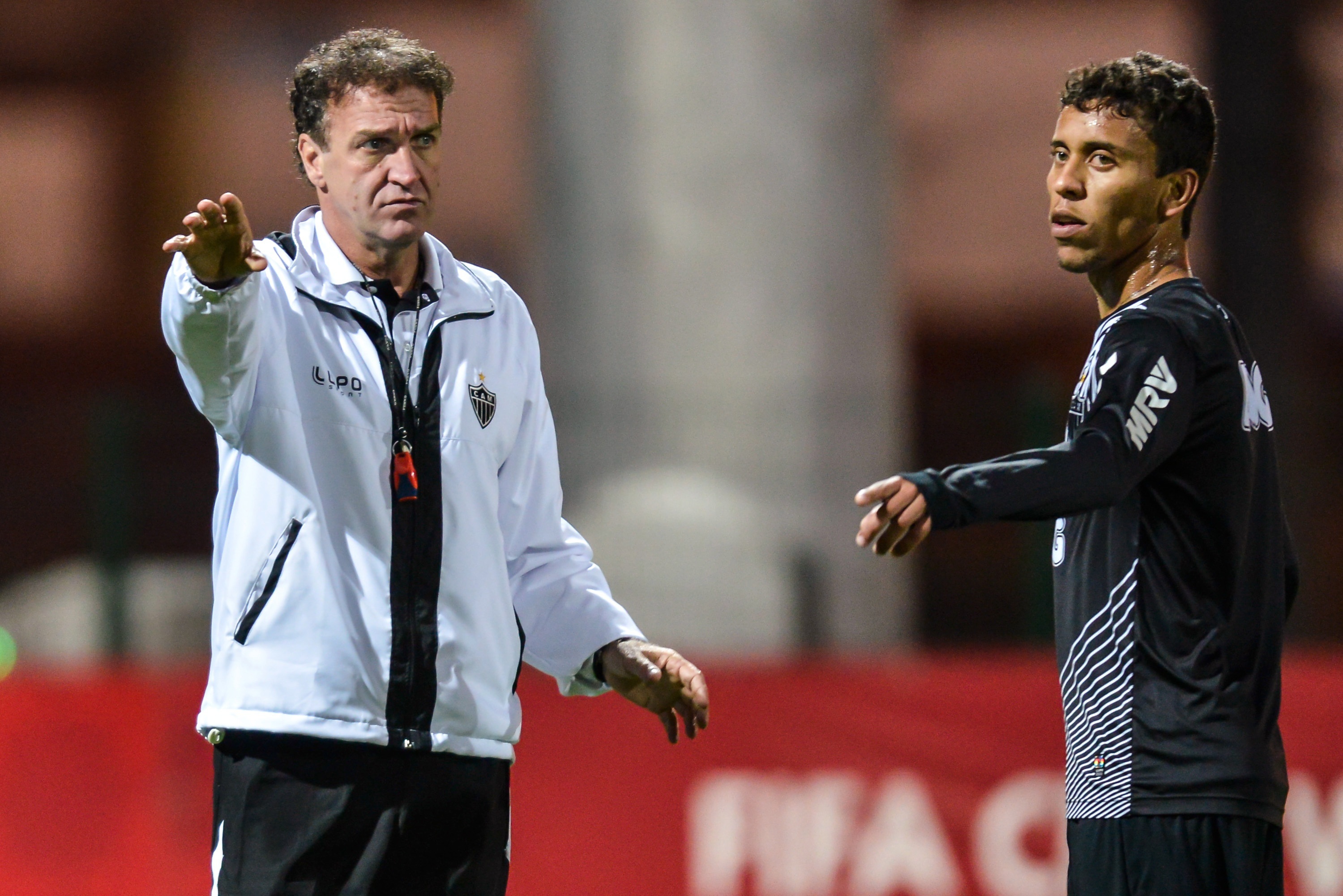 Ex-lateral do Atlético revela que teve retorno ao clube negado por Cuca: ‘Não precisava de mim’