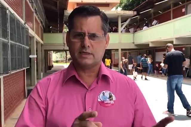 Cabo Xavier vota no Planalto e se diz indignado com tempo de rádio dos partidos