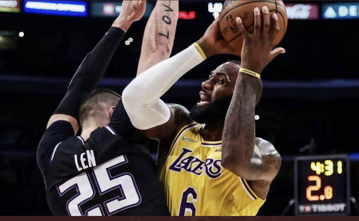 Lakers perdem para os Kings após 3 prorrogações e arremessos errados de LeBron