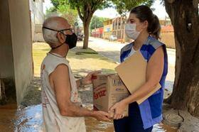 Famílias autorizadas a voltar para casa recebem kit emergencial em Betim