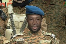 Militares assumem o poder em Burkina Faso