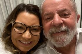 No dia do casamento com Lula, Janja posta: 'Ninguém mais feliz que eu e você'