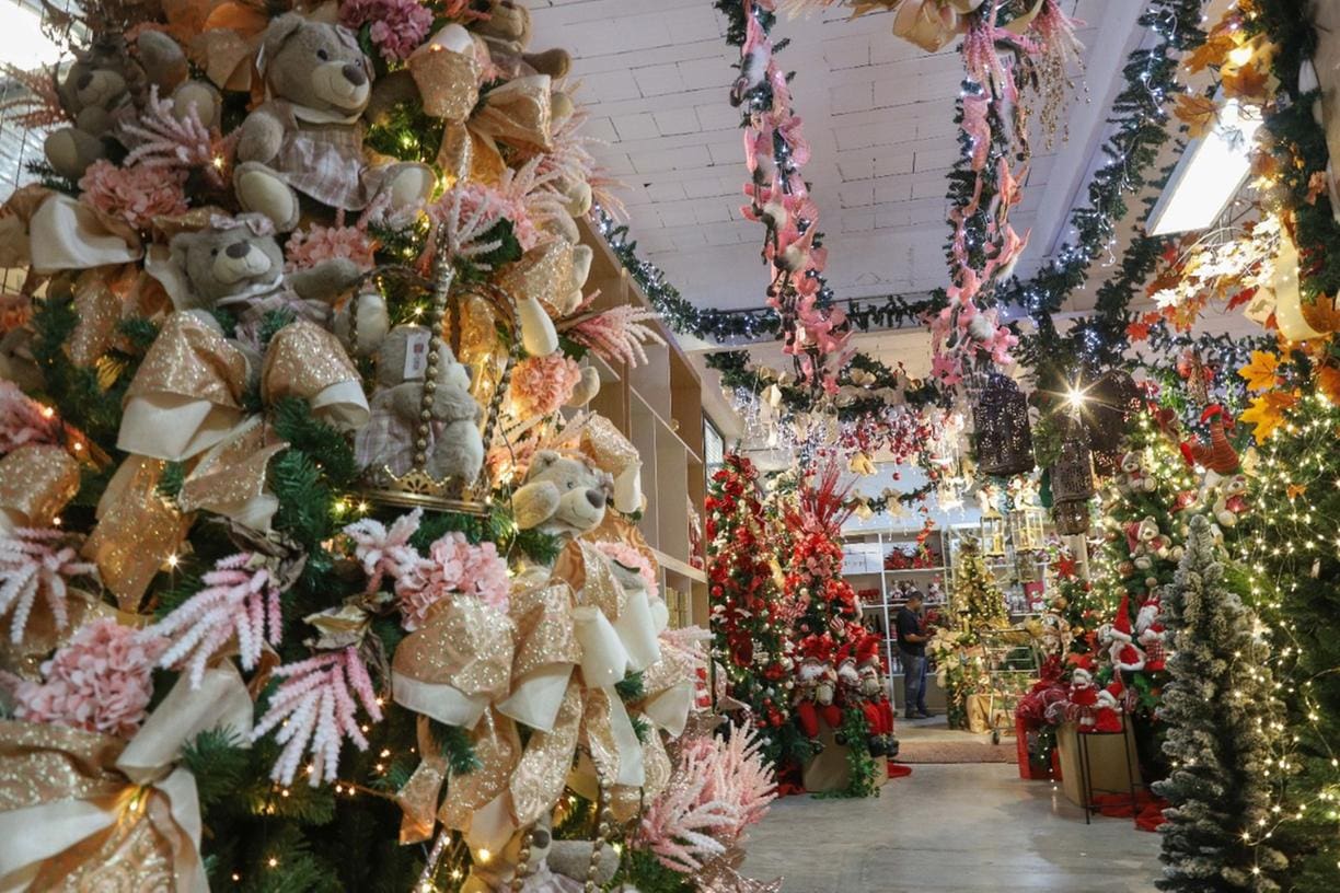 Já é Natal? Lojas de BH começam a vender decoração natalina três meses  antes | O TEMPO