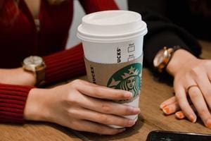 Justiça de Minas envia segunda ordem de despejo à Starbucks nesta semana