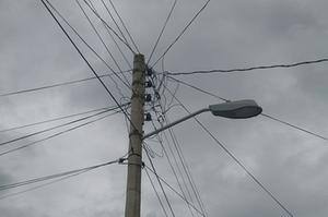 Eletricista morre em Minas Gerais durante manutenção em poste