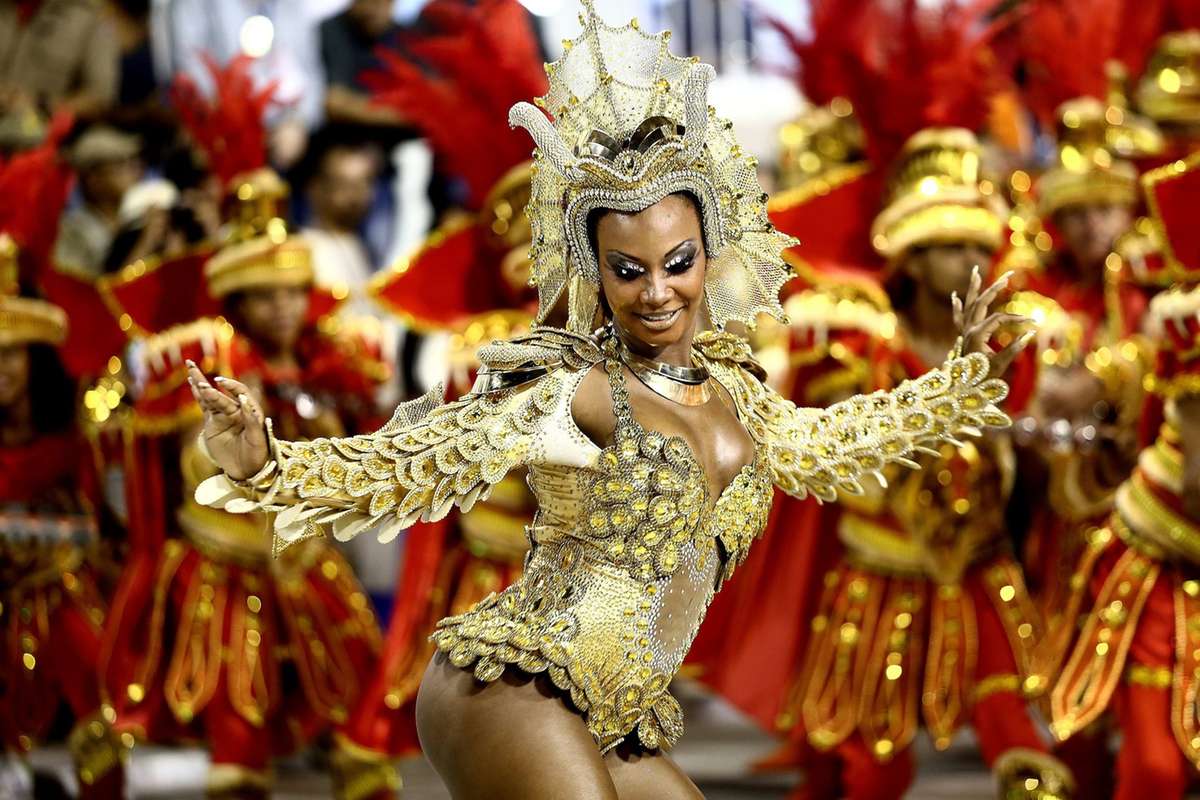 São Paulo e Rio adiam desfiles de escolas de samba no Carnaval para abril |  O TEMPO