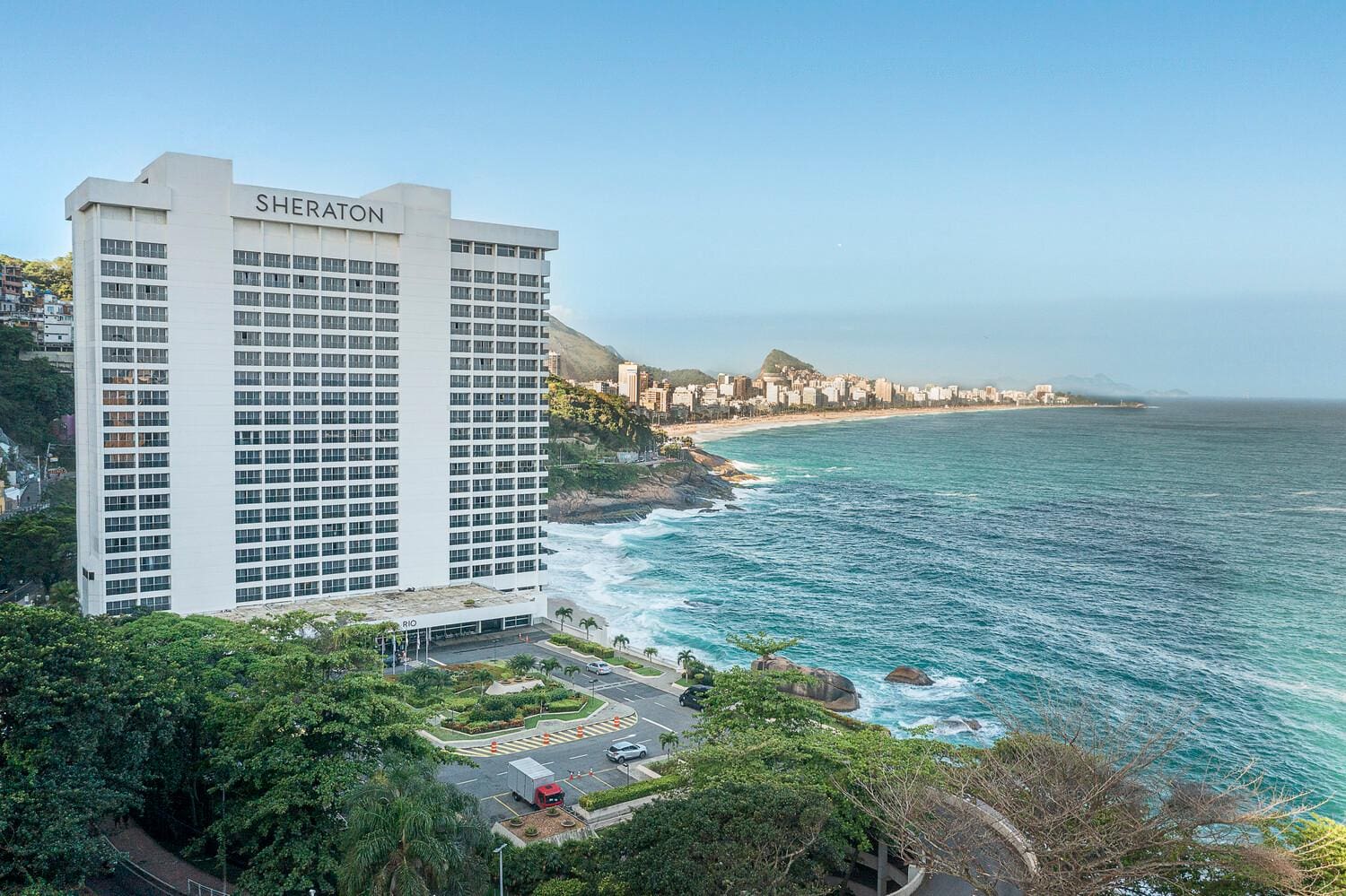 O Sheraton Grand Rio Hotel & Resort e a vista privilegiada das praias do Leblon e Ipanema